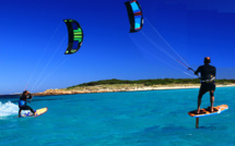 Corsica Kiteboarding, première école de kitesurf en Corse